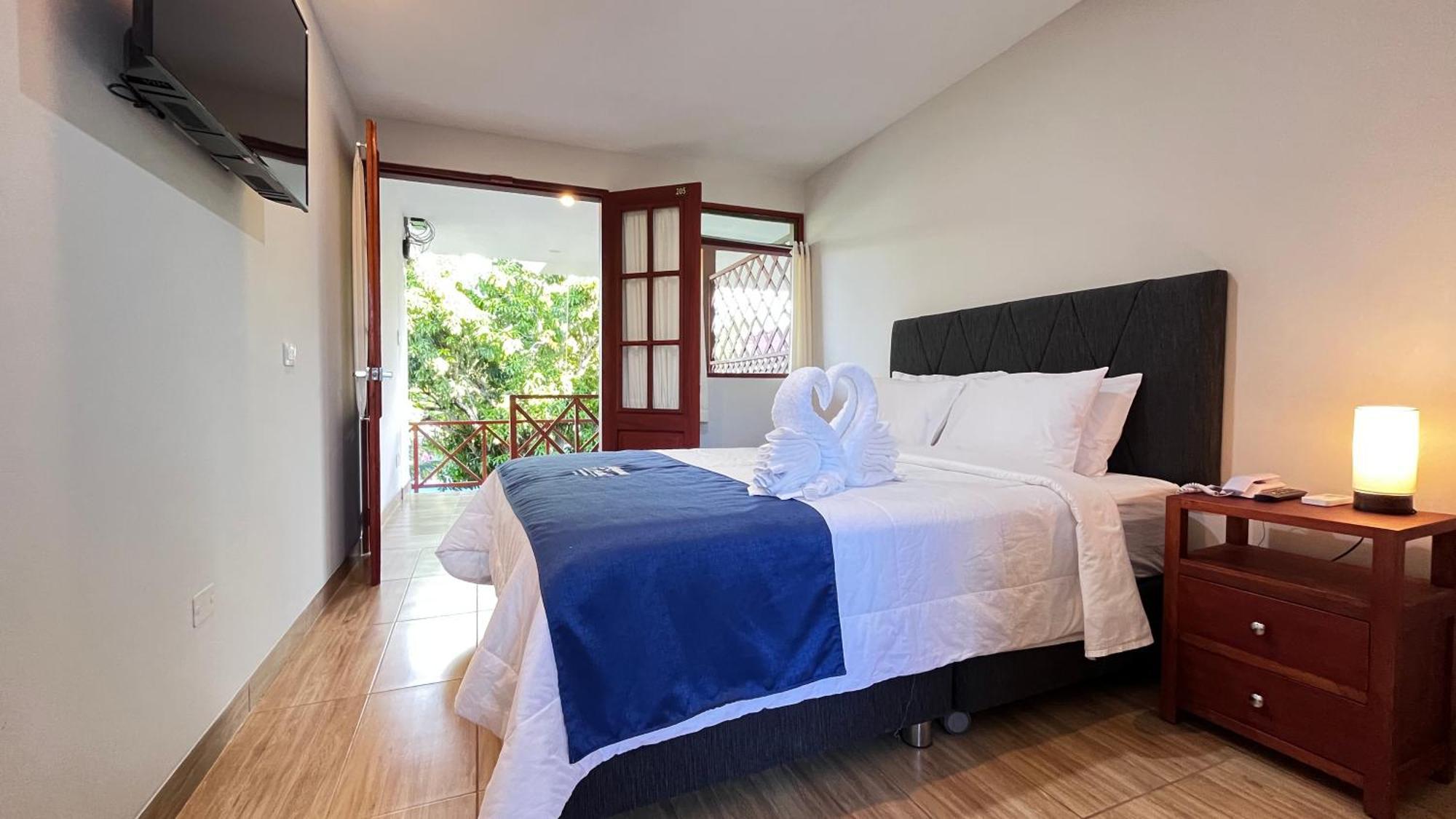 Laguna Azul Hotel & Suites Sauce Exteriör bild
