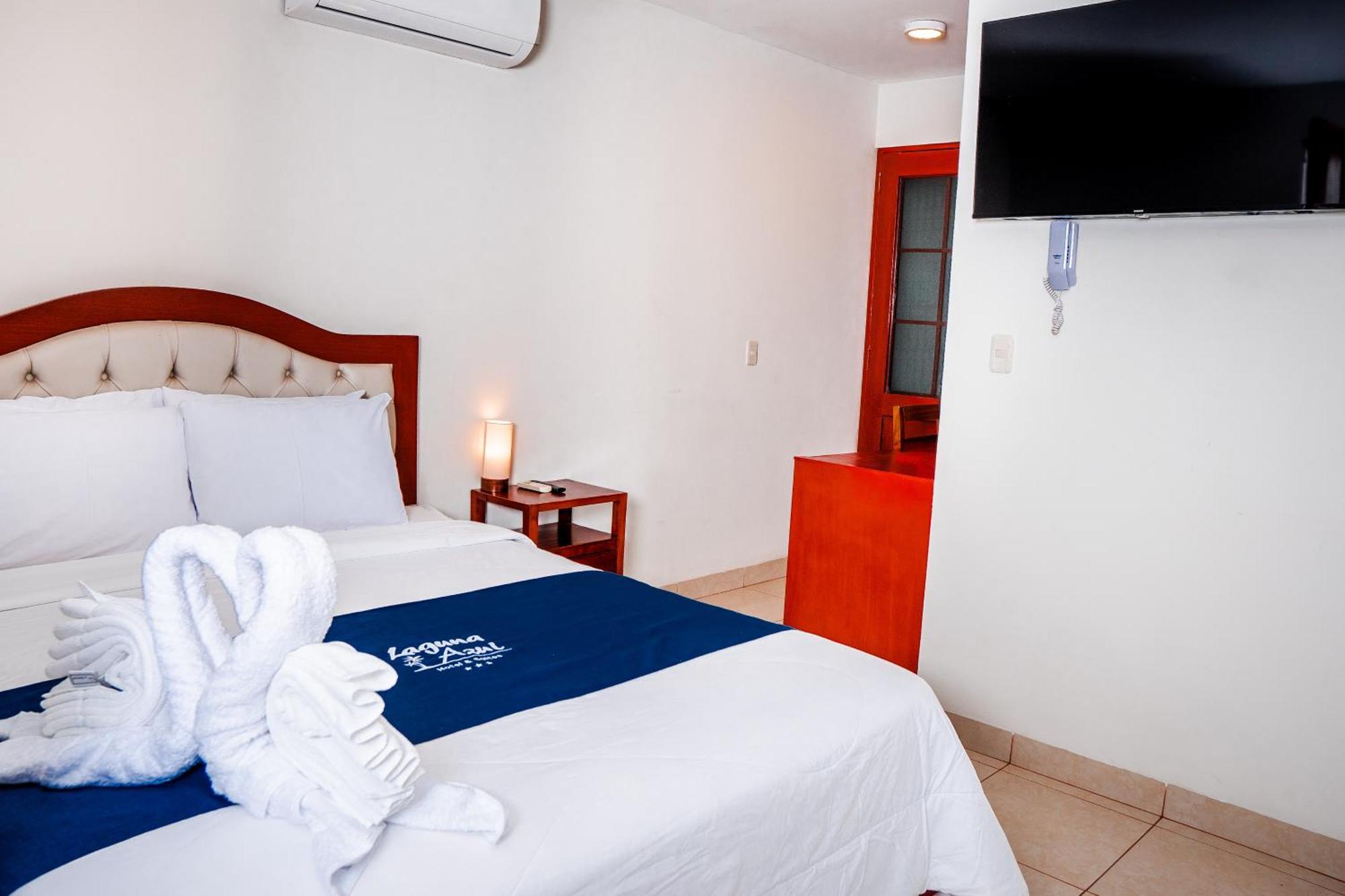 Laguna Azul Hotel & Suites Sauce Exteriör bild