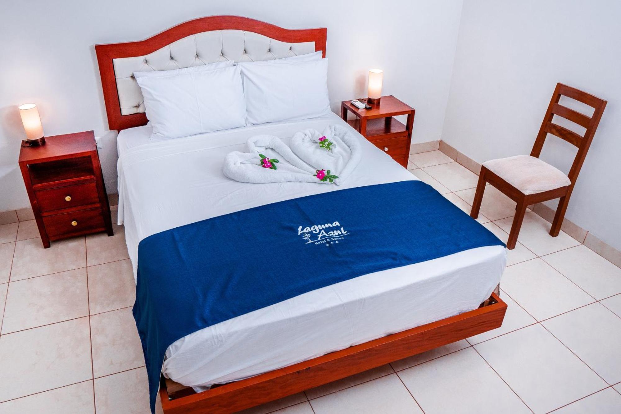 Laguna Azul Hotel & Suites Sauce Exteriör bild