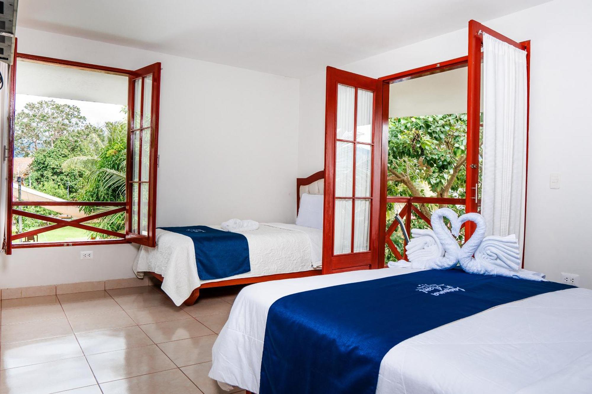 Laguna Azul Hotel & Suites Sauce Exteriör bild